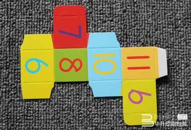 酒吧使用一次性骰子、娛樂用品